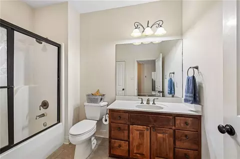 Bath - 52 Bleu Lake Dr, Covington, LA 70435 photo 4 of 4