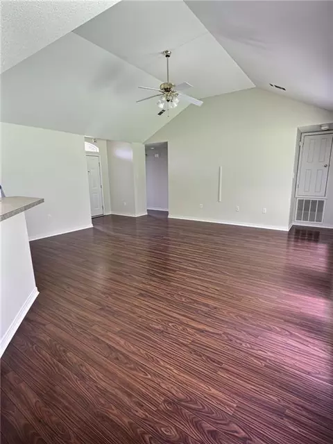 Living - 752 Simpson Way, Covington, LA 70435 photo 3 of 3