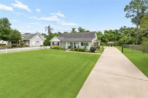 494 Evangeline Rd, Montz, LA 70068