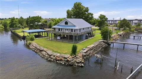 258 Alligator Ln, Akers, LA 70421