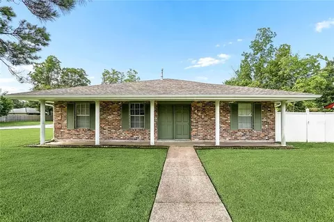1401 W Hall Ave, Slidell, LA 70460
