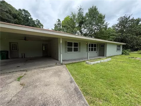 118 Tennyson Cv, Picayune, MS 39466
