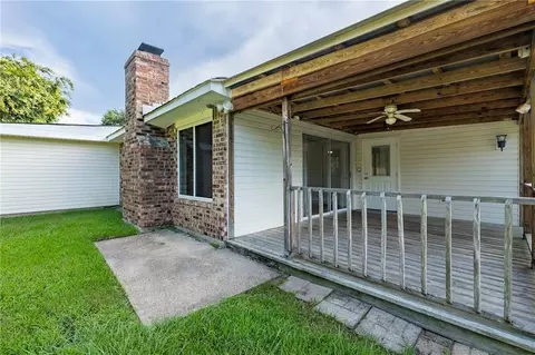 Exterior - 118 Bishops Dr, Slidell, LA 70458 photo 3 of 4