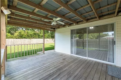 Exterior - 118 Bishops Dr, Slidell, LA 70458 photo 2 of 4
