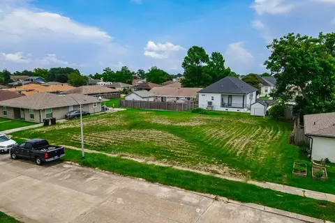 3417 Marietta St, Chalmette, LA 70043