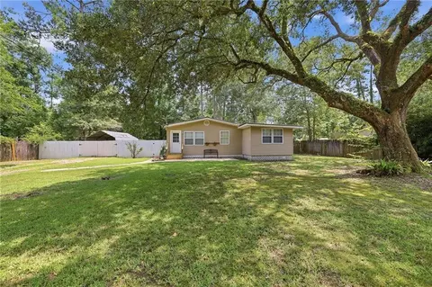 59 Alice St, Madisonville, LA 70447