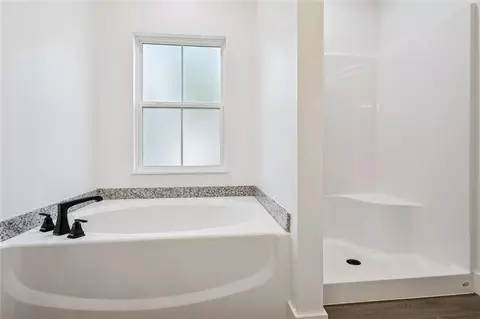 Bath - 70472 K St, Covington, LA 70433 photo 2 of 3