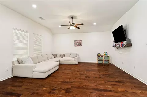 Living - 12372 Parma Cir, Covington, LA 70435 photo 1 of 1