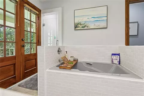Bath - 146 Chamale Dr, Slidell, LA 70460 photo 1 of 5