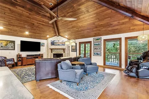 Living - 146 Chamale Dr, Slidell, LA 70460 photo 2 of 3