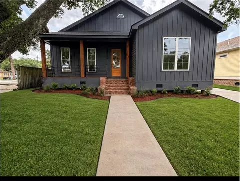 4810 Galahad Dr, New Orleans, LA 70127