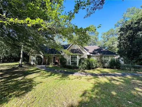 102 Ivy Dr, Covington, LA 70433