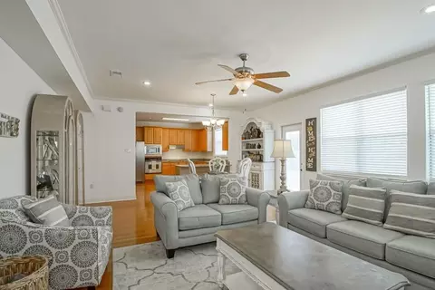 Living - 421 Creekside Ct, Covington, LA 70433 photo 2 of 2