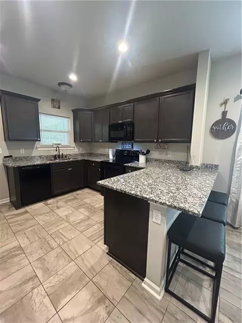 Kitchen - 22517 Gemstone Pl, Robert, LA 70455 photo 2 of 2