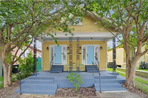 8633 S 35 S Claiborne Ave, New Orleans, LA 70118