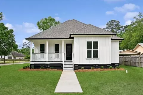 1804 Destin St, Mandeville, LA 70448