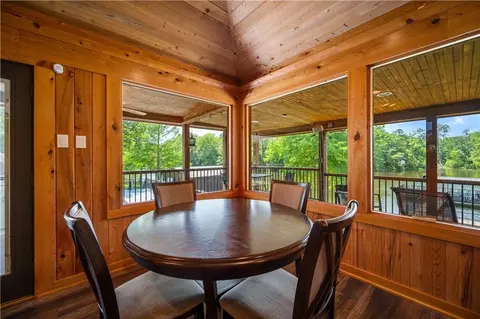 Dining - 151 Wardway Dr, Boyce, LA 71409 photo 3 of 3