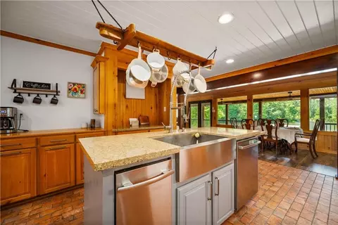 Kitchen - 151 Wardway Dr, Boyce, LA 71409 photo 3 of 4
