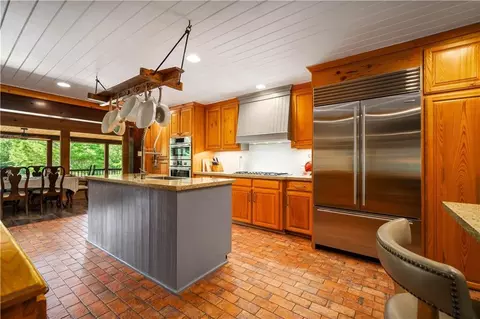 Kitchen - 151 Wardway Dr, Boyce, LA 71409 photo 2 of 4
