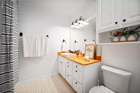 Bath - 151 Wardway Dr, Boyce, LA 71409 photo 3 of 3