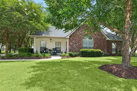 15316 S Tiger Loop, Ponchatoula, LA 70454
