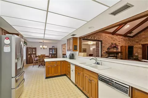 Kitchen - 33 Monte Carlo Dr, Kenner, LA 70065 photo 1 of 1