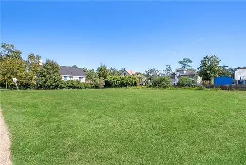 237 West St, Mandeville, LA 70448 photo 2