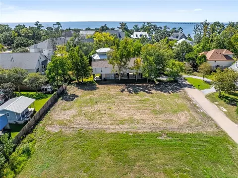 237 West St, Mandeville, LA 70448 photo 8