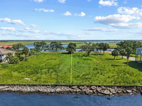 327 Carr Dr, Slidell, LA 70458 photo 3