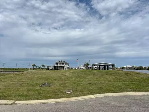 Hummingbird Lane, Belle Chasse, LA 70037