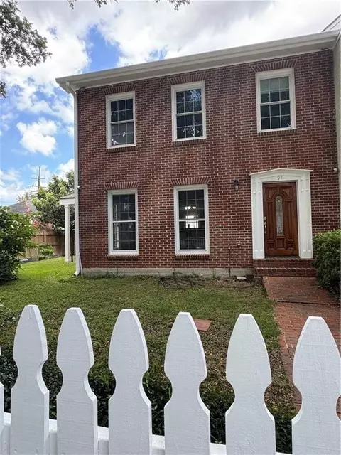 97 Versailles Blvd, New Orleans, LA 70125