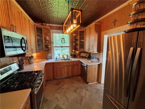 Kitchen - 1708 4th St, Slidell, LA 70458 photo 2 of 2