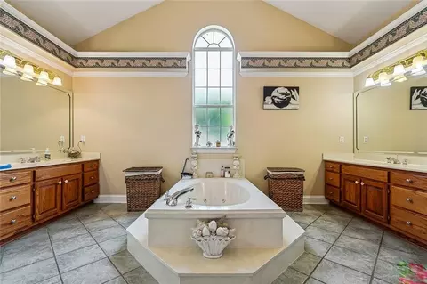 556 Cypress Dr, Luling, LA 70070 photo 12