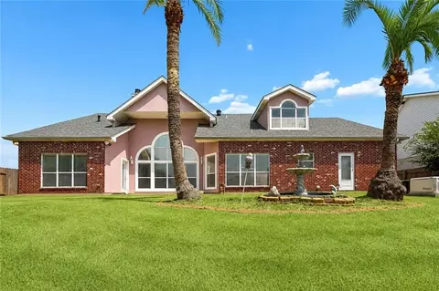 Exterior - 1065 Clipper Dr, Slidell, LA 70458 photo 2 of 2