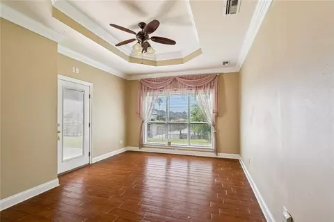 Living - 1065 Clipper Dr, Slidell, LA 70458 photo 2 of 3