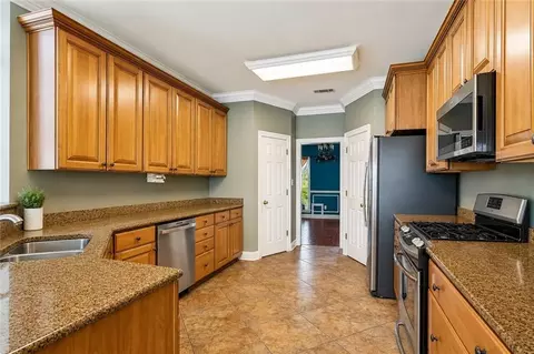 Kitchen - 1065 Clipper Dr, Slidell, LA 70458 photo 1 of 1