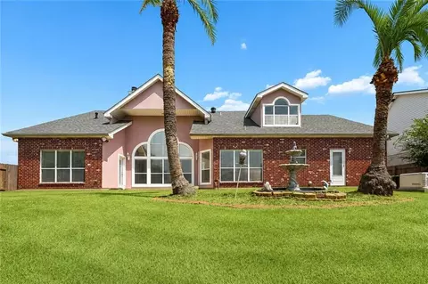 Exterior - 1065 Clipper Dr, Slidell, LA 70458 photo 4 of 5