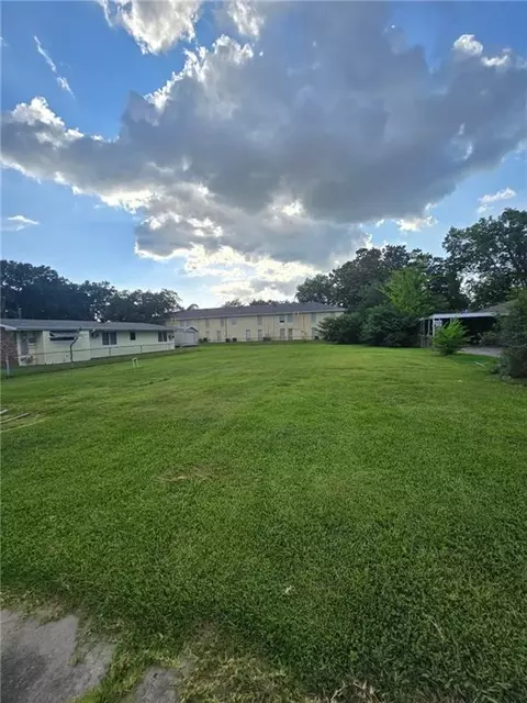 320 Little Farms Ave, River Ridge, LA 70123