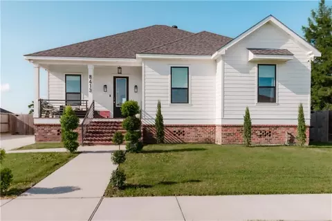 8413 Benjamin St, Arabi, LA 70032