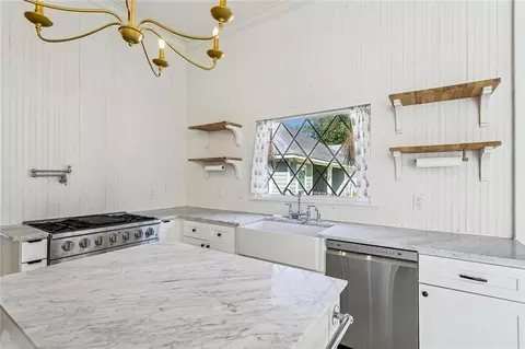 Kitchen - 616 W 22nd Ave, Covington, LA 70433 photo 1 of 3