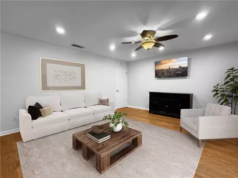 Living - 228 Loop Dr, Slidell, LA 70458 photo 4 of 6