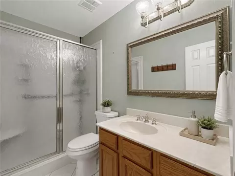 Bath - 228 Loop Dr, Slidell, LA 70458 photo 2 of 2