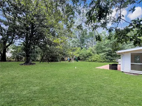Exterior - 228 Loop Dr, Slidell, LA 70458 photo 6 of 8