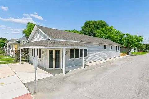 515 Angela Ave, Arabi, LA 70032