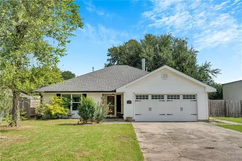 125 Pleasant Valley Dr, Des Allemands, LA 70030