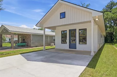 657 S Second St, Ponchatoula, LA 70454