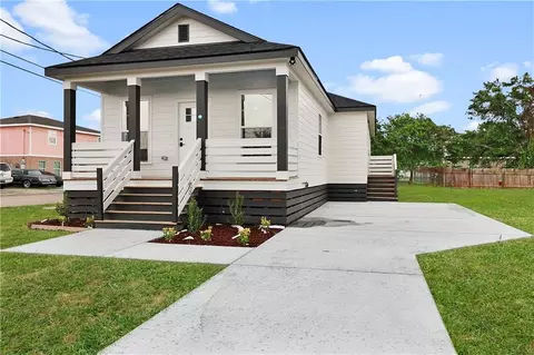 2301 Weyer St, Gretna, LA 70053