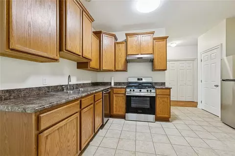 Kitchen - 106 Nickel Loop, Slidell, LA 70458 photo 3 of 3