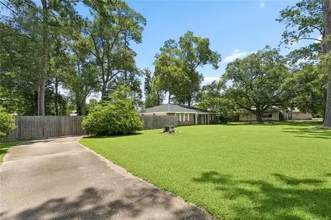 130 Beechwood Dr, Ponchatoula, LA 70454