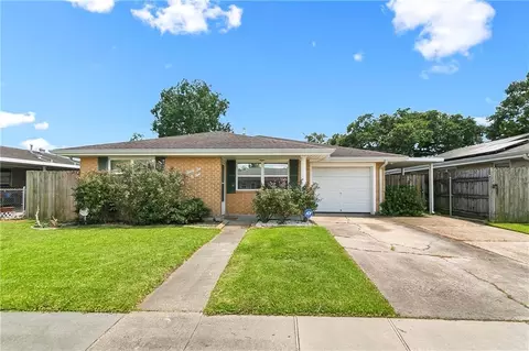 2605 Breton Dr, Marrero, LA 70072